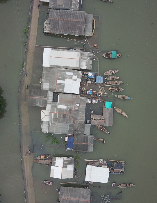 Banjir Rob Rendam Muara Gembong