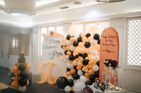 5 Potret Kejutan Ultah Suami Iis Dahlia ke 50 yang Penuh Kehangatan