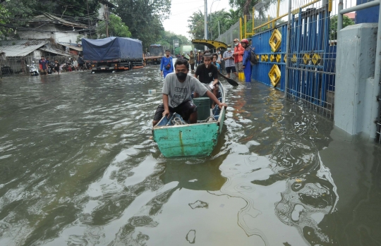 Banjir Rob 1 Meter Rendam Kawasan Sunda Kelapa