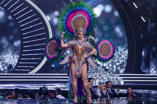 Deretan Kostum Nasional di Ajang Miss Universe ke-70