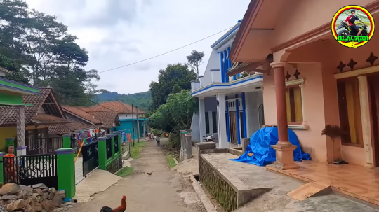 Potret 'Kampung Sultan' di Cilacap, Rumah-Rumahnya Mewah Bikin Takjub