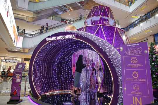 Dekorasi Unik Menyambut Natal di Grand Indonesia