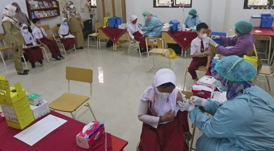 Vaksinasi Covid-19 untuk Anak Berusia 6-11 Tahun di Depok