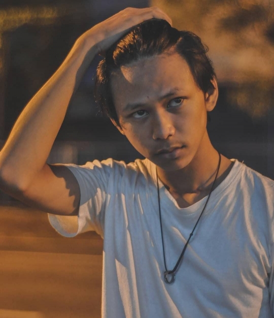 Potret Danar Widianto yang Trending di Youtube Nyanyikan Karya Sendiri di X Factor