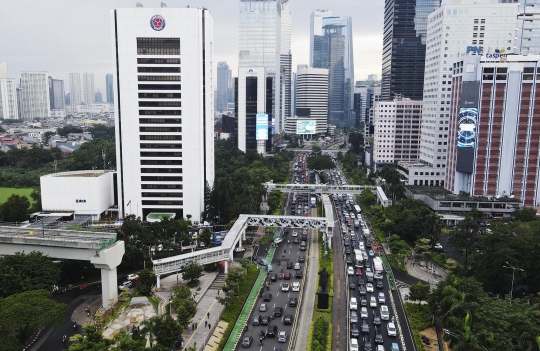 Suasana Lalu Lintas Ibu Kota Seusai Temuan Kasus Omicron