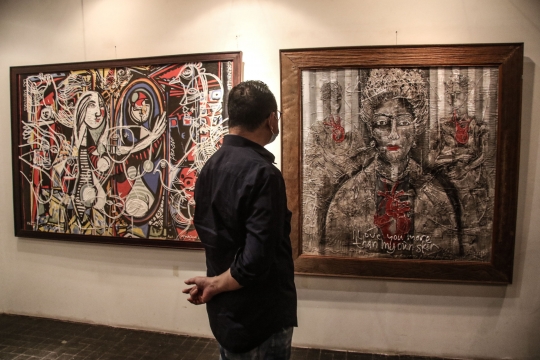 Menikmati Pameran Lukisan Old Master Karya Fitrajaya Nusananta