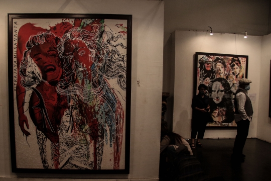 Menikmati Pameran Lukisan Old Master Karya Fitrajaya Nusananta