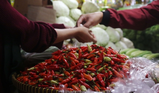 Jelang Natal, Harga Cabai Rawit Merah Meroket