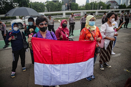 Desak RUU Tindak Pidana Kekerasan Seksual, Massa Wanita Demo Gedung DPR