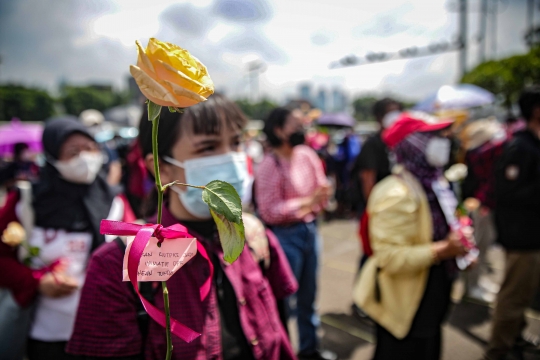 Desak RUU Tindak Pidana Kekerasan Seksual, Massa Wanita Demo Gedung DPR