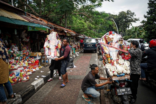 Geliat Penjualan Parsel Natal di Pasar Barito