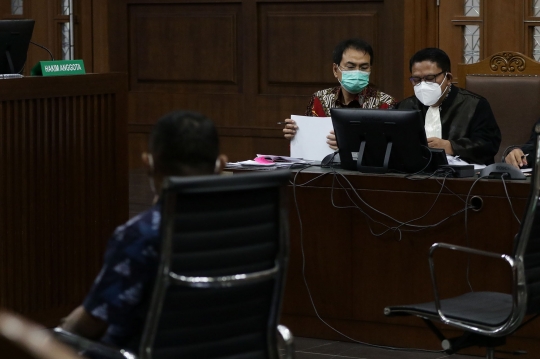 Eks Wakil Ketua DPR Azis Syamsuddin Jalani Sidang Lanjutan