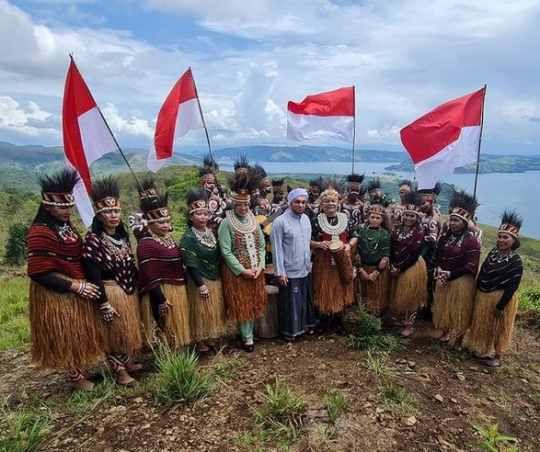 Bukan Cuma di Kopassus, Sosok Bersorban Juga Dampingi Kasad Jenderal Dudung di Papua