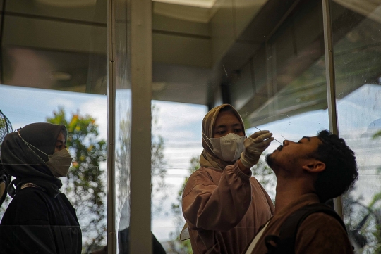 Layanan PCR Terjangkau di Stasiun Senen