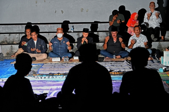 Mengenang 17 Tahun Tsunami Aceh Lewat Pameran Foto dan Doa Bersama