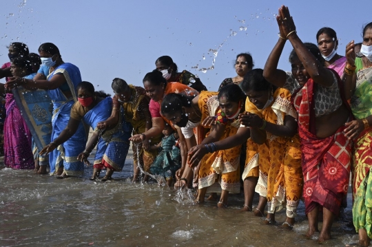 Warga India Gelar Upacara Penghormatan untuk Korban Tsunami 2004