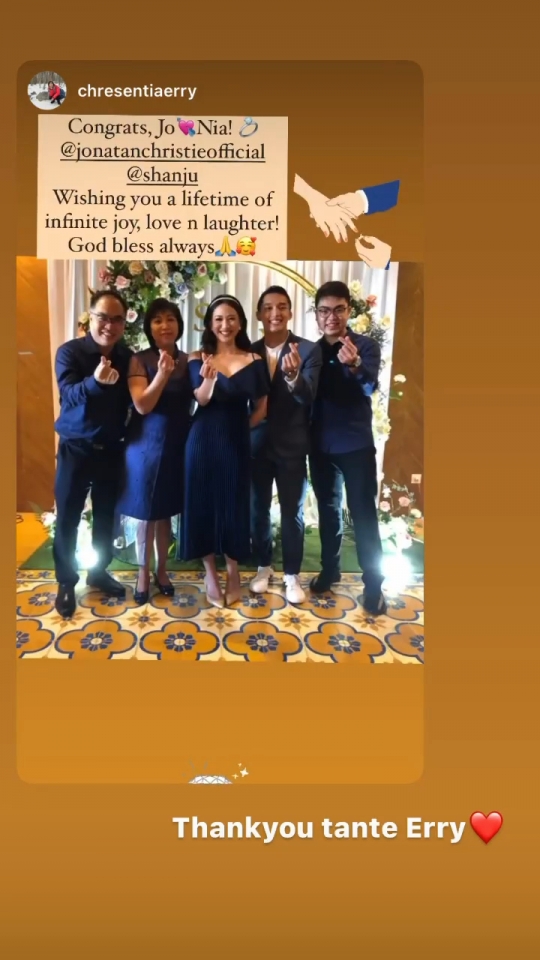 10 Momen Bahagia Jonathan Christie dan Shanju Eks JKT48 yang Resmi Bertunangan