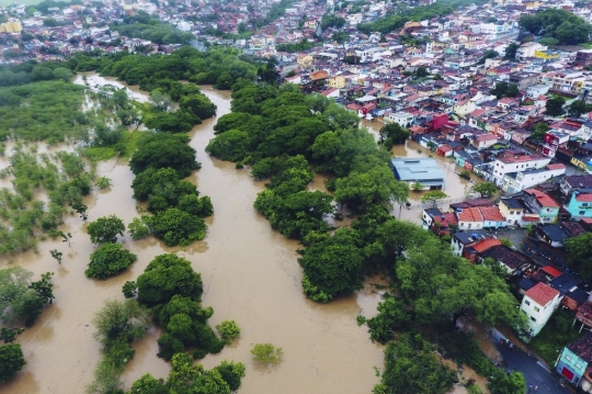 Banjir Akibat Hujan Lebat Landa Brasil, Ribuan Orang Terpaksa Mengungsi