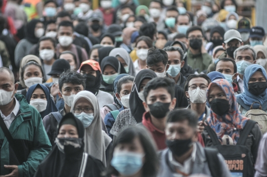 UMP DKI Jakarta 2022 Resmi Naik Jadi Rp4,6 Juta