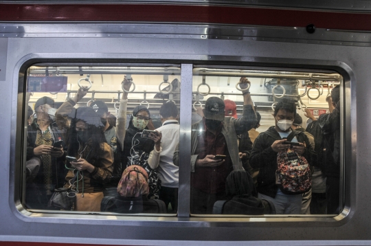 UMP DKI Jakarta 2022 Resmi Naik Jadi Rp4,6 Juta