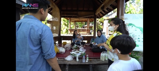 Bertemu dengan Orangtua Paula Verhoeven, Sikap Nagita Slavina Disorot