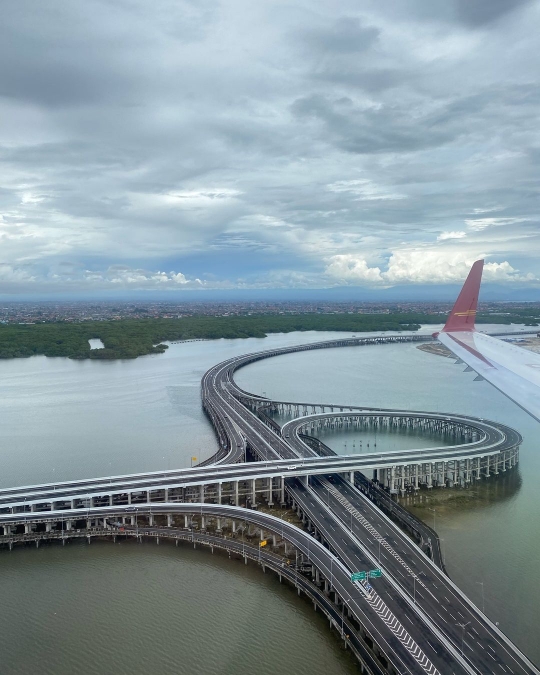 Naik Jet Pribadi, Ini Potret Liburan Maia Estianty Bersama Keluarga dan Calon Menantu