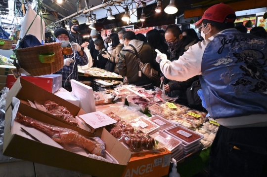 Suasana Pasar di Jepang yang Dipadati Warga Jelang Tahun Baru