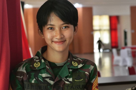 Potret Cantik Almira Bellinda jadi Taruna Pakai Seragam Loreng, Dulu Paskibraka