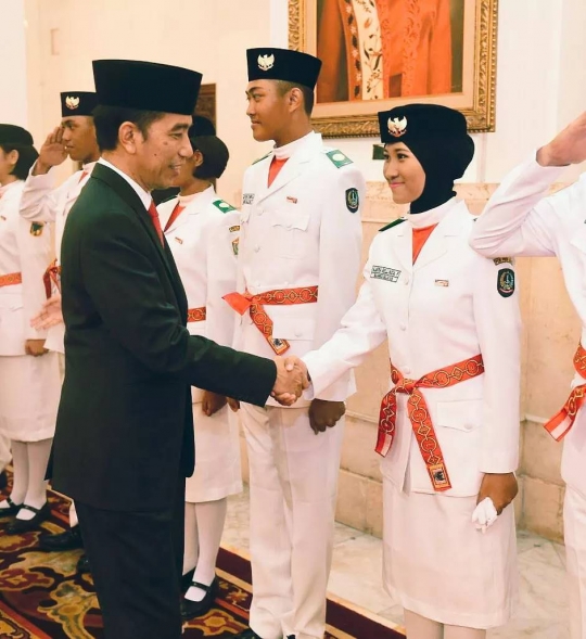 Potret Cantik Almira Bellinda jadi Taruna Pakai Seragam Loreng, Dulu Paskibraka