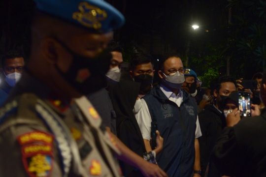 Anies Baswedan Patroli Pantau Kerumunan Malam Tahun Baru