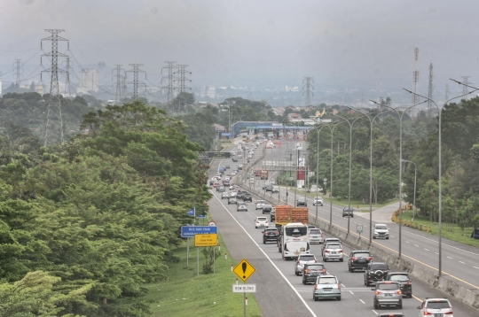 Puncak Arus Balik via Tol Tembus 137 Ribu Kendaraan