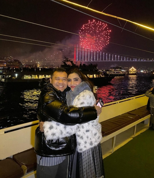 5 Potret Anang Hermansyah dan Ashanty Liburan di Turki, Romantis Banget