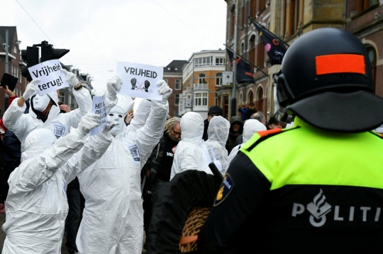 Demo Anti Lockdown di Belanda, Ribuan Warga Turun ke Jalan