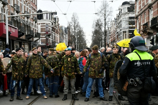 Demo Anti Lockdown di Belanda, Ribuan Warga Turun ke Jalan