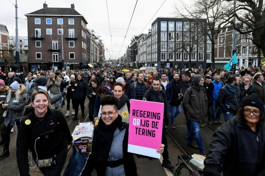 Demo Anti Lockdown di Belanda, Ribuan Warga Turun ke Jalan