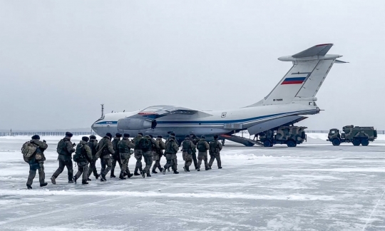 Redam Kerusuhan Kazakhstan, Rusia Kirim Tentara dan Kendaraan Lapis Baja