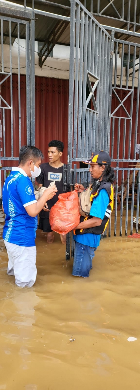 BRI Peduli Salurkan Bantuan Tanggap Darurat Bencana Banjir Abepura Jayapura