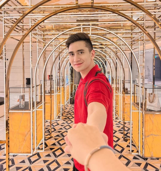 4 Foto Verrell Bramasta & Natasha Wilona Liburan Bareng di Dubai, Netizen Auto Girang