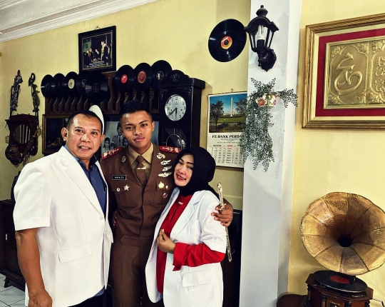 Ibu Bapak Dokter, Pria Ini Tak Ikuti Jejak Ortu Lebih Pilih jadi TNI,Kini Sekolah AAU