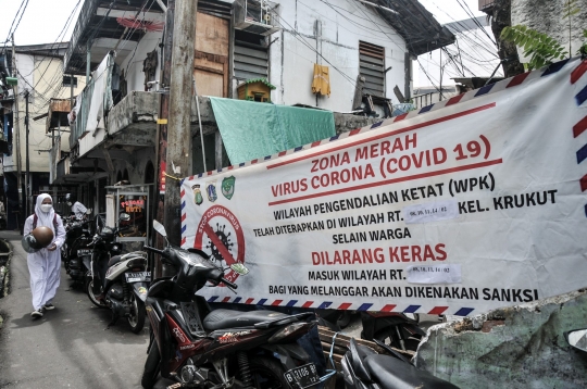 Empat RT di Krukut Mikro Lockdown Usai 36 Warga Positif Covid-19