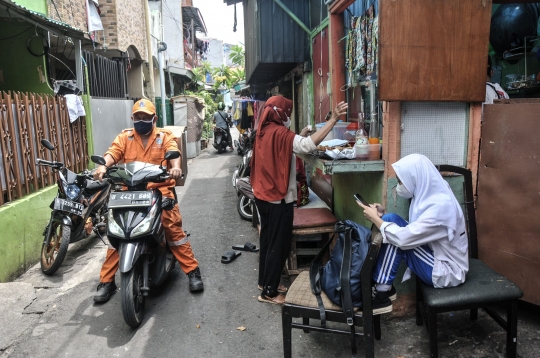 Empat RT di Krukut Mikro Lockdown Usai 36 Warga Positif Covid-19