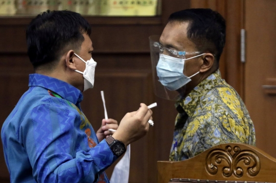 Mantan Pejabat Ditjen Pajak Angin Prayitno Aji Dituntut Hukuman 9 Tahun Penjara