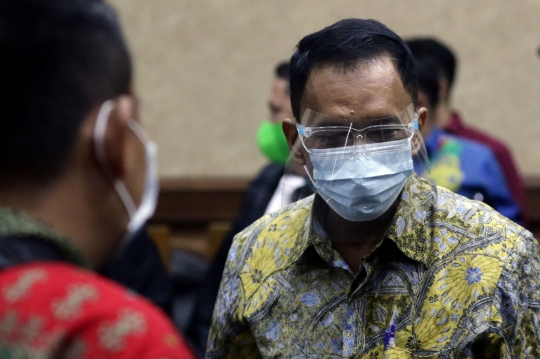 Mantan Pejabat Ditjen Pajak Angin Prayitno Aji Dituntut Hukuman 9 Tahun Penjara