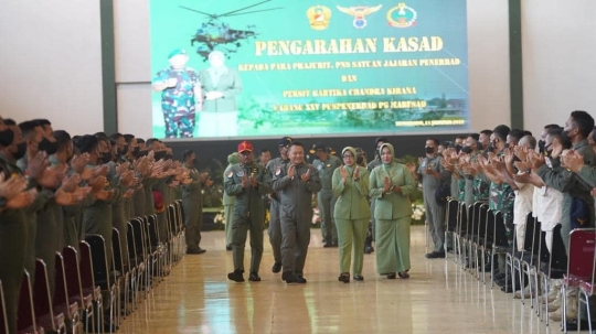 Aksi Gahar Kasad Dudung Terbangkan Heli Serang Apache yang Mengukir Sejarah