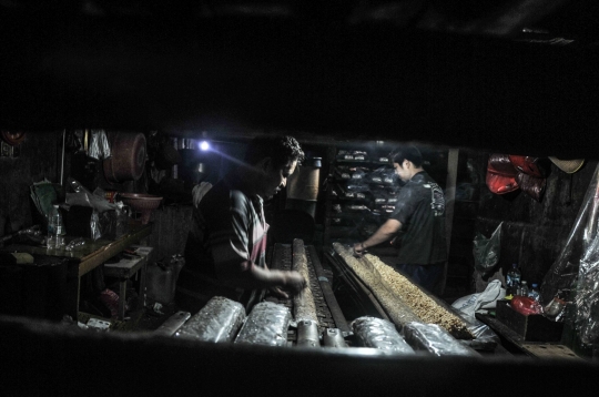Geliat Pengrajin Tempe di Tengah Naiknya Harga Kedelai