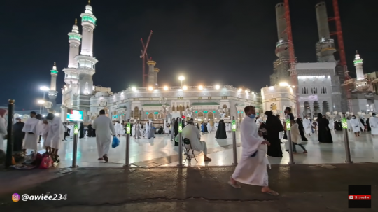 Foto Masjidil Haram Mekkah Jelang Datangnya Jemaah Umroh Indonesia, Pedagang Menjamur