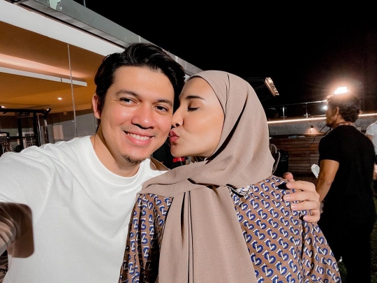 Anniversary Pernikahan ke-11, Ini Potret Kebahagiaan Irwansyah dan Zaskia Sungkar