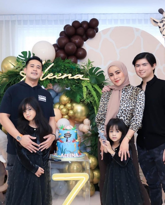 6 Potret Ultah Aleena Naira Anak Kedua Olla Ramlan, Kompak Bareng Suami