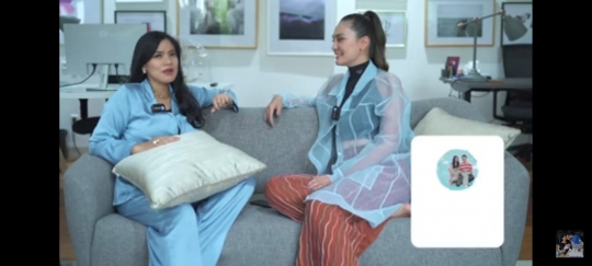 5 Foto Kantor Luna Maya, Keren Banget Ada Sofa Rp80 Juta dan Meja ala Drakor Start-Up