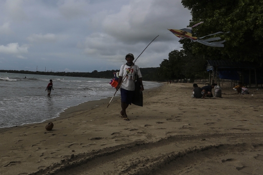 Pantai Carita Dilanda Sepi Pasca Gempa Pandeglang